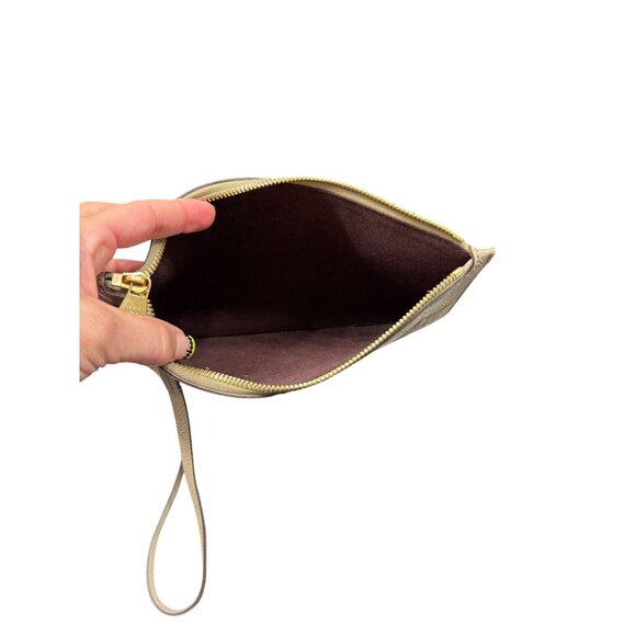 Louis Vuitton Women's gray pouch - Picture 3 of 6